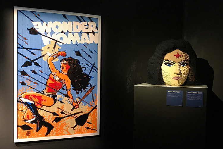 The Art Of The Brick: DC Super Heroes - Wonder Woman Bust & Cover