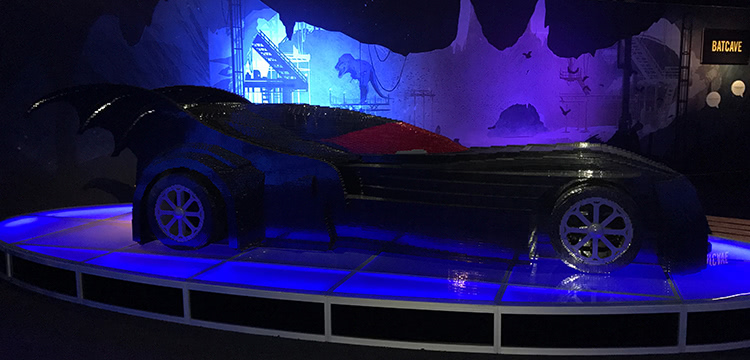 The Art Of The Brick: DC Super Heroes - Batmobile